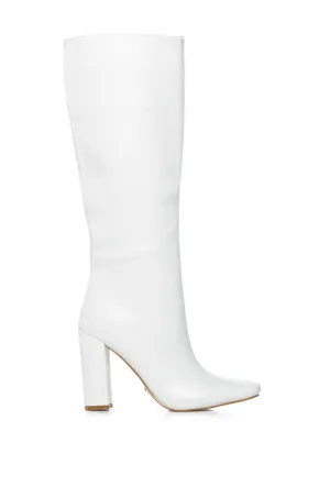 AZALEA WANG MAGNETIZED CHUNKY BOOT IN WHITE