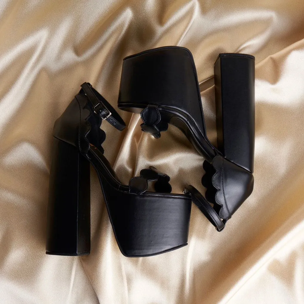 Black Bold Block Heels I Tiesta Shoes