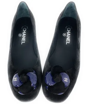 Chanel  16A CC Black Suede Camellia Ballerina Flats