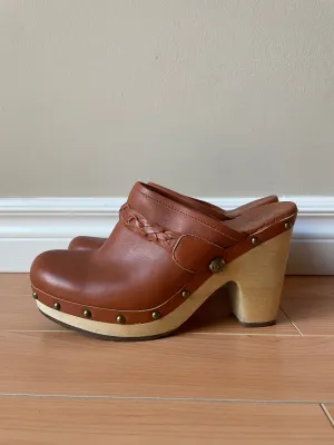 Ugg Kaylee Caramel Leather Platform Clogs - Size 8